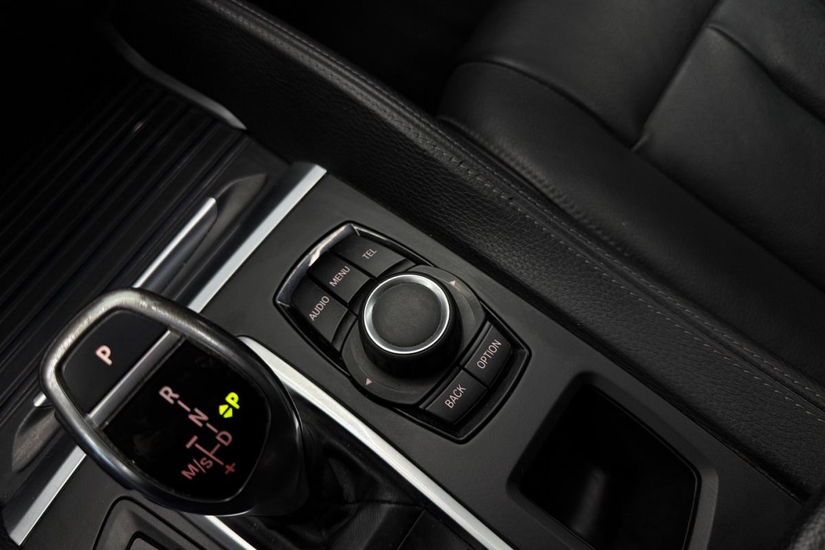 Ponuka vozidiel / BMW X6 xDrive 30d Standard A/T - video
