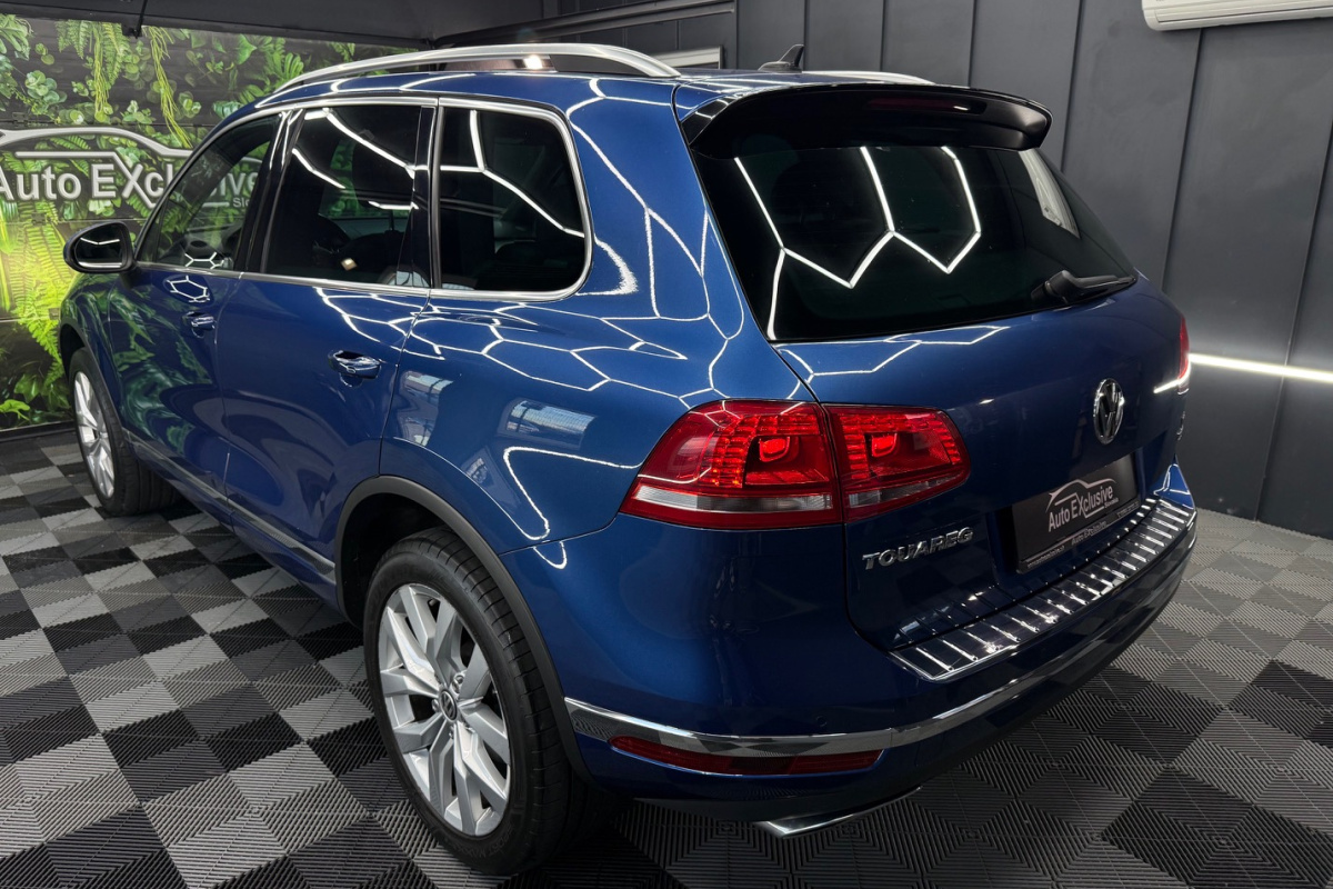 Ponuka vozidiel / Volkswagen Touareg II 3.0 V6 TDI BMT 4MOTION R-LINE - video