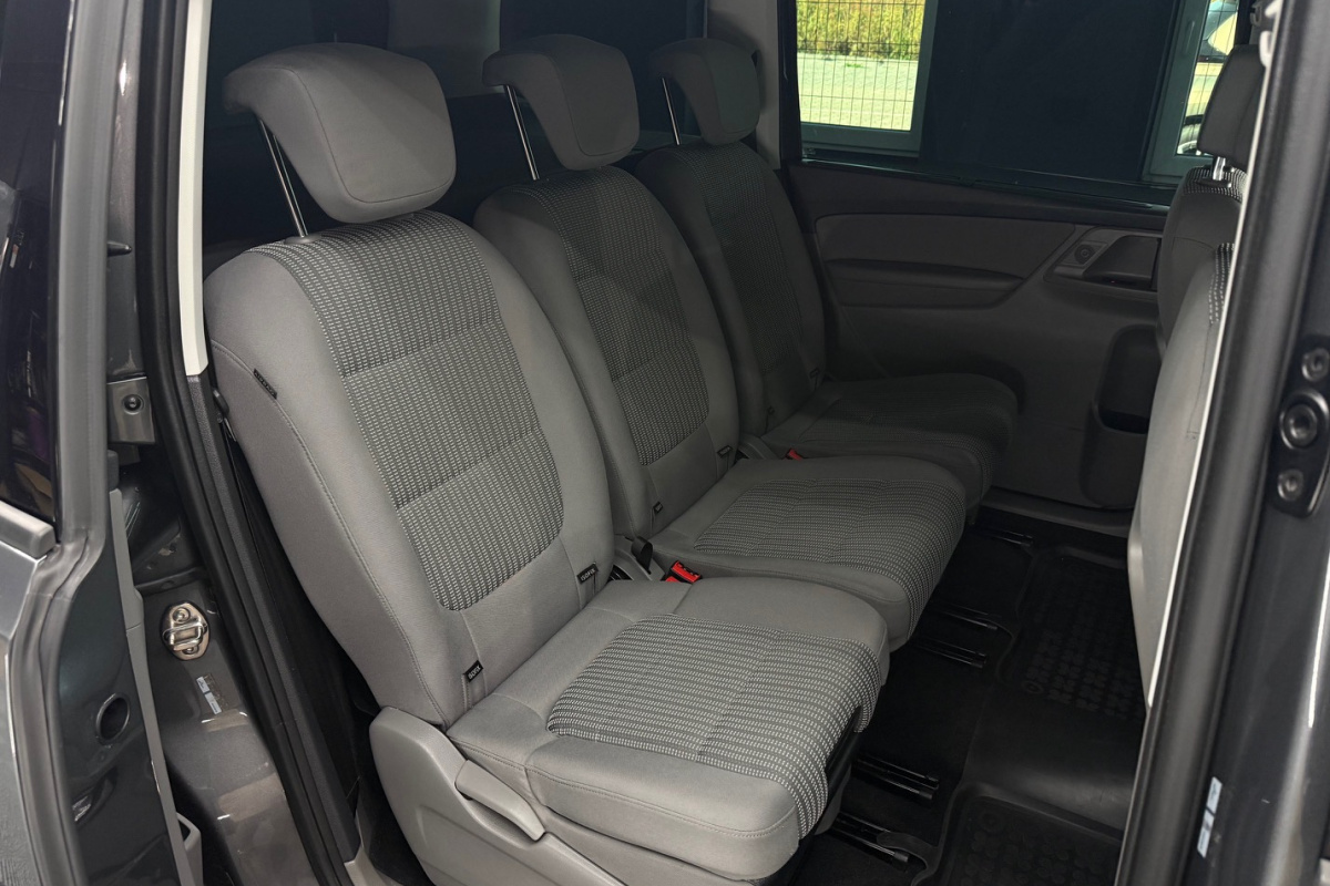 Ponuka vozidiel / Seat Alhambra 2.0 TDI CR 184k Style DSG - video