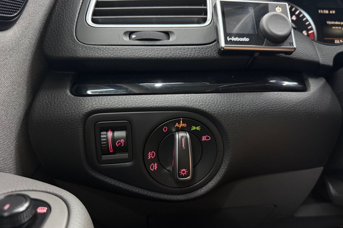Ponuka vozidiel / Seat Alhambra 2.0 TDI CR 184k Style DSG - video
