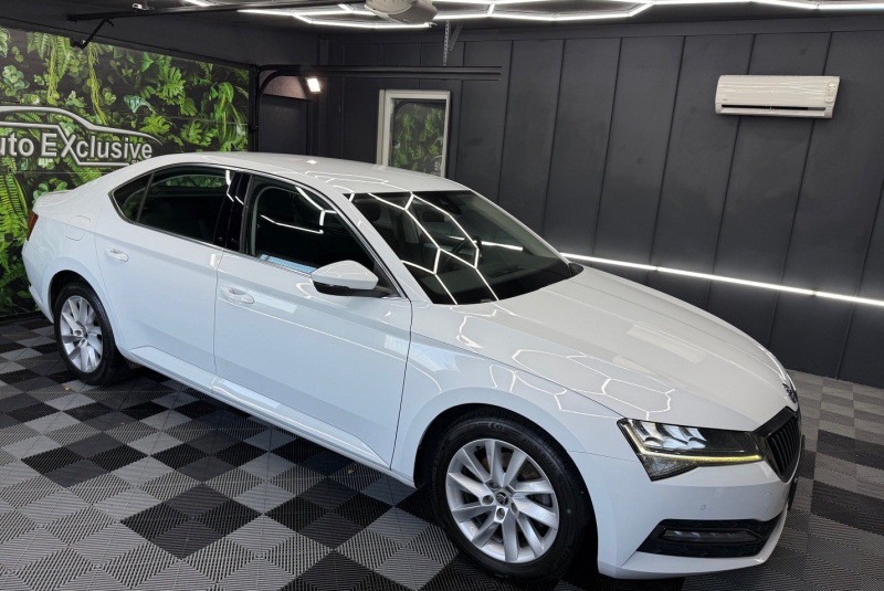  Ponuka vozidiel / Škoda Superb 2.0 TDI Ambition DSG - video