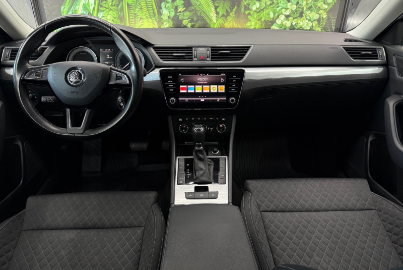  Ponuka vozidiel / Škoda Superb 2.0 TDI Ambition DSG - video