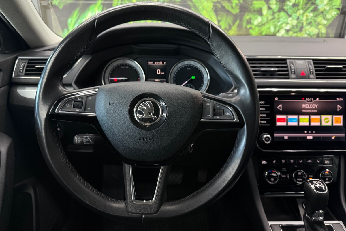 Ponuka vozidiel / Škoda Superb 2.0 TDI Ambition DSG - video