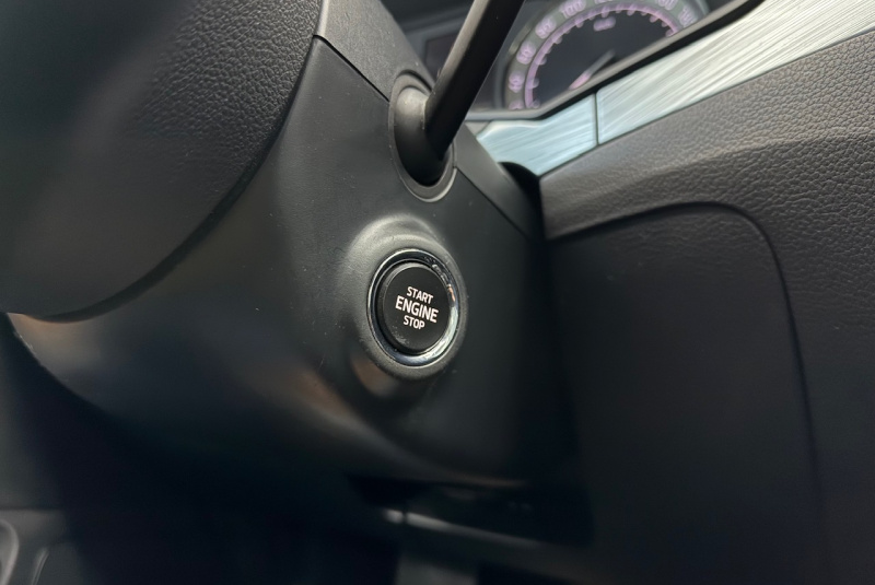  Ponuka vozidiel / Škoda Superb 2.0 TDI Ambition DSG - video