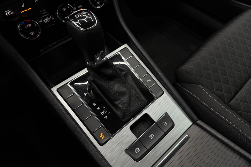  Ponuka vozidiel / Škoda Superb 2.0 TDI Ambition DSG - video