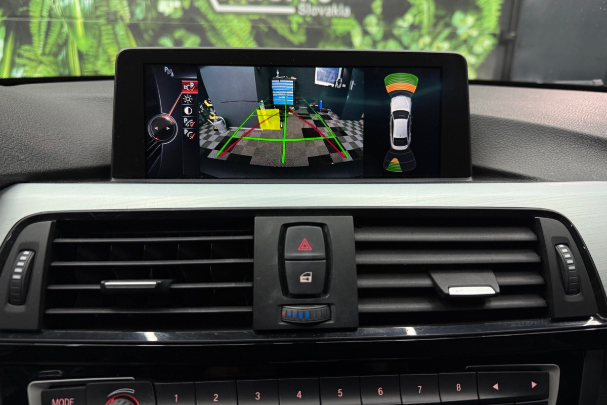 Ponuka vozidiel / BMW Rad 4 Gran Coupé 430d xDrive A/T - video