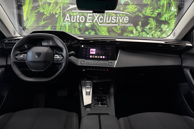 Ponuka vozidiel / Peugeot 308 1.2 A/T - video Ponuka vozidiel / Peugeot 308 1.2 A/T - video