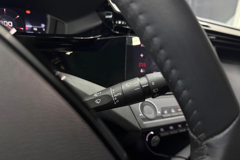 Ponuka vozidiel / Peugeot 308 1.2 A/T - video Ponuka vozidiel / Peugeot 308 1.2 A/T - video