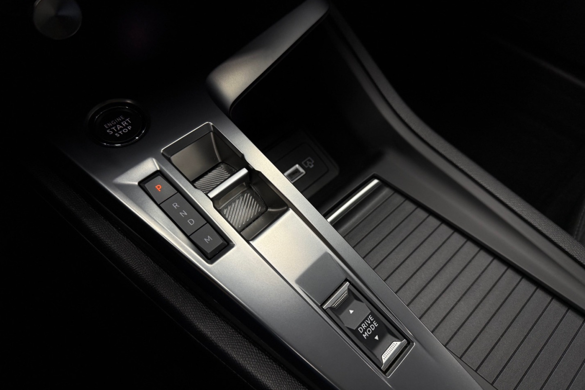Ponuka vozidiel / Peugeot 308 1.2 A/T - video Ponuka vozidiel / Peugeot 308 1.2 A/T - video