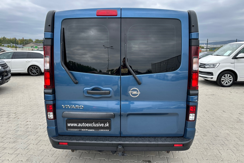  Ponuka vozidiel / Opel Vivaro 1.6 9-Miestne - video