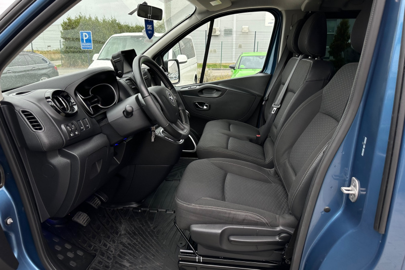  Ponuka vozidiel / Opel Vivaro 1.6 9-Miestne - video
