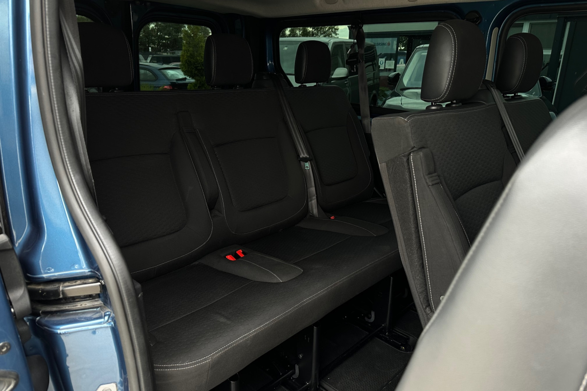 Ponuka vozidiel / Opel Vivaro 1.6 9-Miestne - video