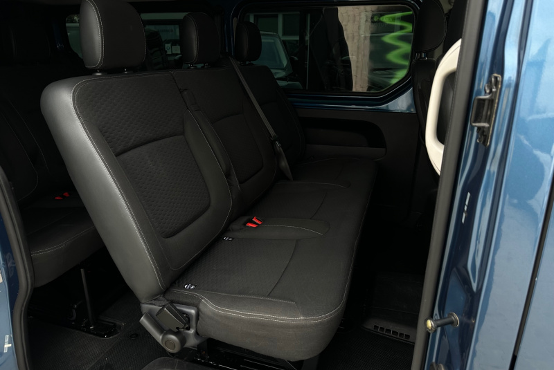  Ponuka vozidiel / Opel Vivaro 1.6 9-Miestne - video