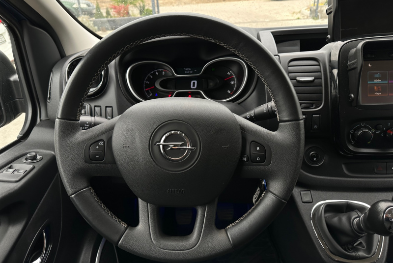  Ponuka vozidiel / Opel Vivaro 1.6 9-Miestne - video