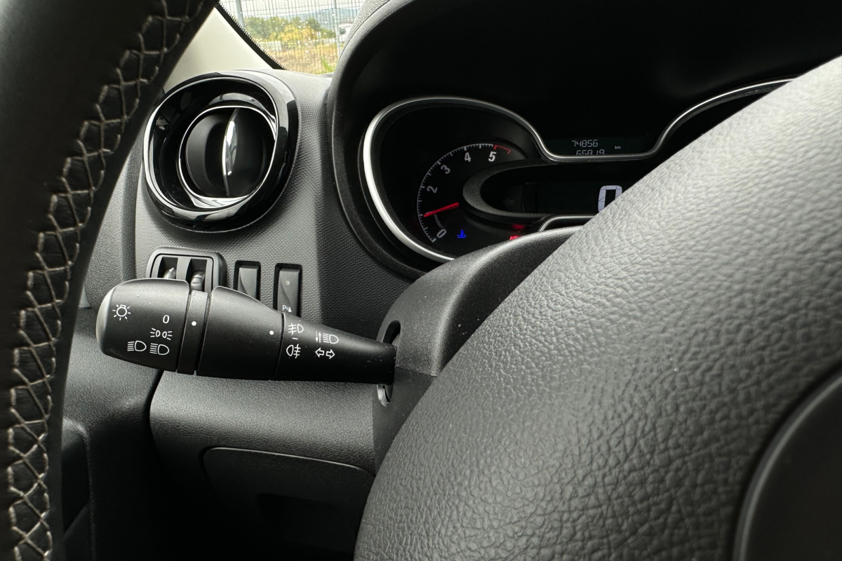 Ponuka vozidiel / Opel Vivaro 1.6 9-Miestne - video