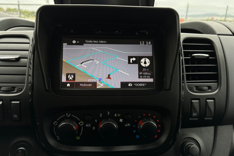  Ponuka vozidiel / Opel Vivaro 1.6 9-Miestne - video