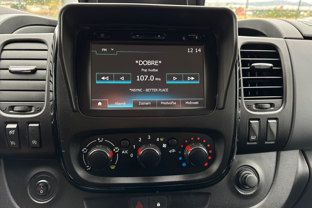 Ponuka vozidiel / Opel Vivaro 1.6 9-Miestne - video