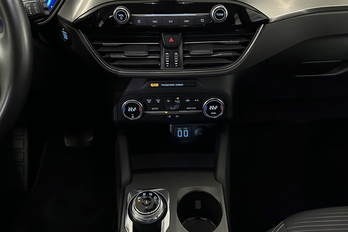 Ponuka vozidiel / Ford Kuga 1.5 TDCi EcoBlue 120k Titanium A/T - video