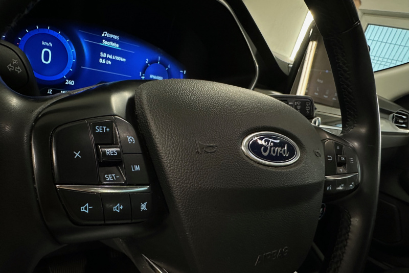  Ponuka vozidiel / Ford Kuga 1.5 TDCi EcoBlue 120k Titanium A/T - video