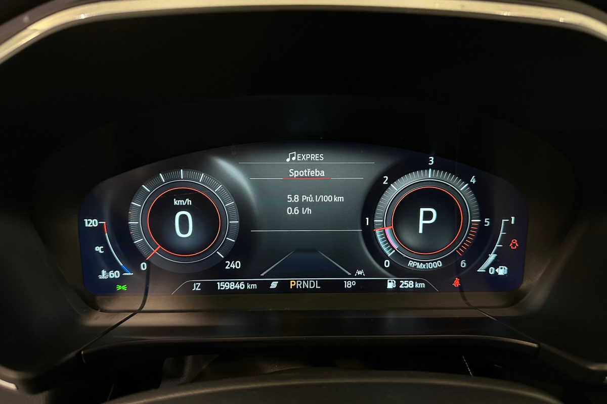 Ponuka vozidiel / Ford Kuga 1.5 TDCi EcoBlue 120k Titanium A/T - video