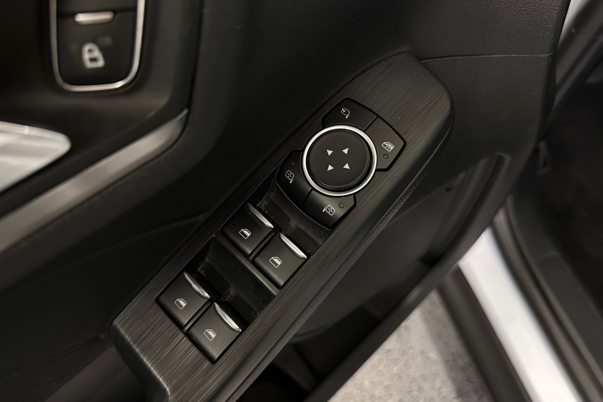 Ponuka vozidiel / Ford Kuga 1.5 TDCi EcoBlue 120k Titanium A/T - video