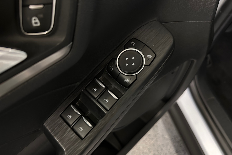  Ponuka vozidiel / Ford Kuga 1.5 TDCi EcoBlue 120k Titanium A/T - video