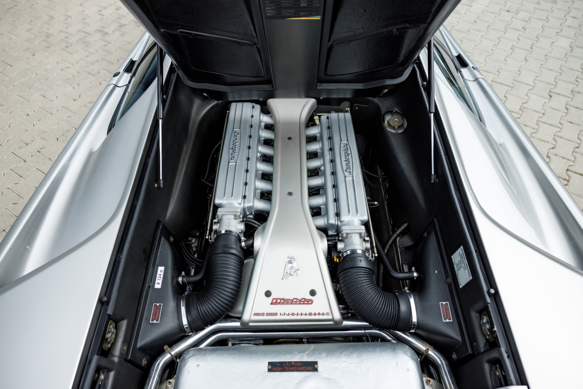 Ponuka vozidiel / Lamborghini Diablo V12 5.7  - video
