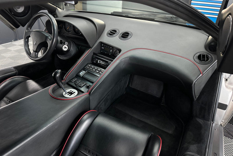 Ponuka vozidiel / Lamborghini Diablo V12 5.7 - video Ponuka vozidiel / Lamborghini Diablo V12 5.7 - video