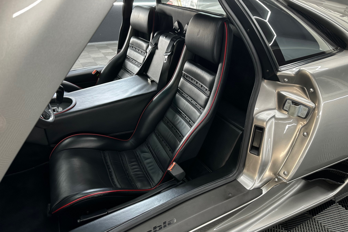 Ponuka vozidiel / Lamborghini Diablo V12 5.7 - video Ponuka vozidiel / Lamborghini Diablo V12 5.7 - video