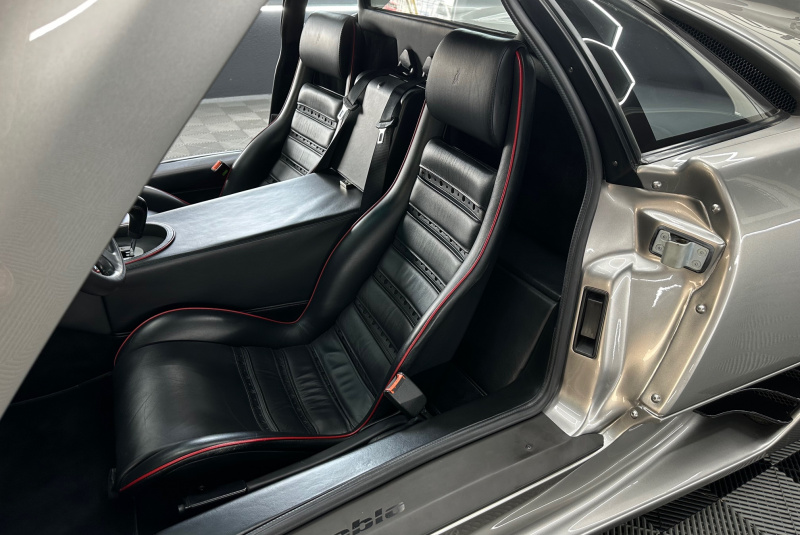 Ponuka vozidiel / Lamborghini Diablo V12 5.7 - video Ponuka vozidiel / Lamborghini Diablo V12 5.7 - video