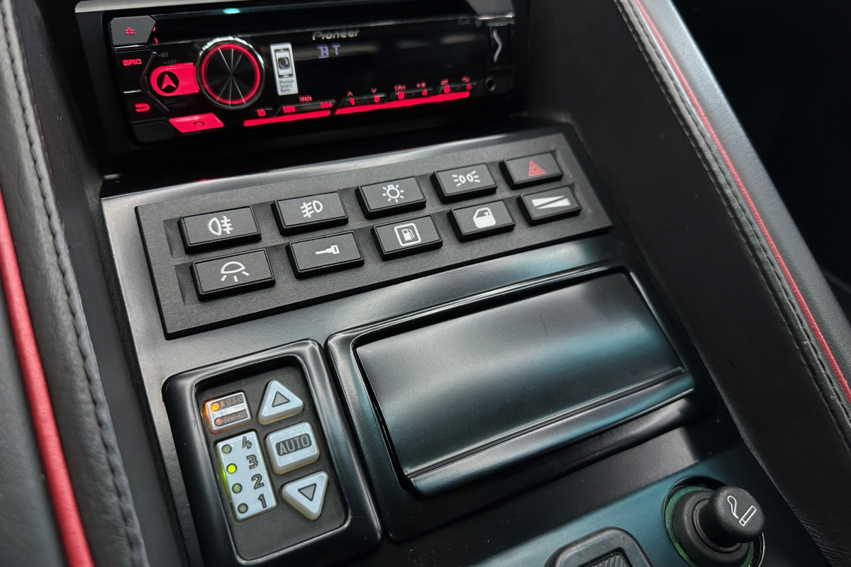 Ponuka vozidiel / Lamborghini Diablo V12 5.7  - video