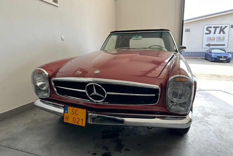  Ponuka vozidiel / Mercedes-Benz SL230 PAGODA - video