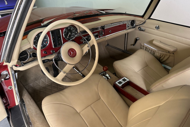 Ponuka vozidiel / Mercedes-Benz SL230 PAGODA - video