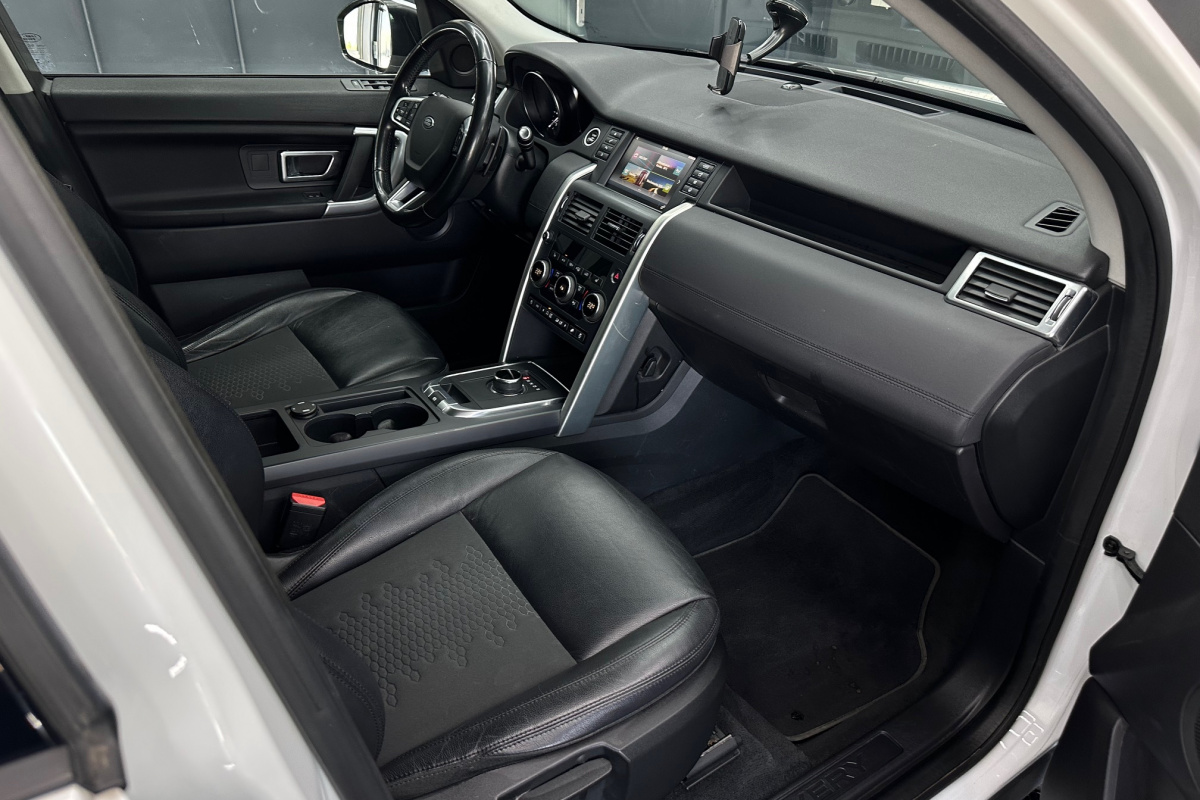 Ponuka vozidiel / Land Rover Discovery Sport 2.0 - video