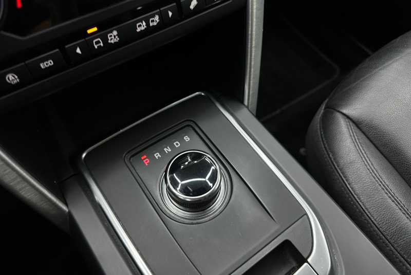  Ponuka vozidiel / Land Rover Discovery Sport 2.0 - video