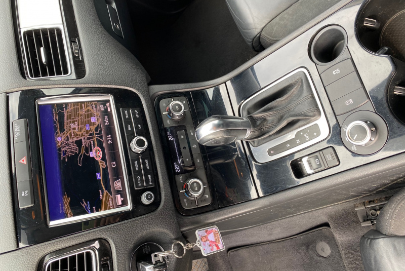 Ponuka vozidiel / Volkswagen Touareg II 3.0 V6 TDI 240k BlueMotion Technology - video Ponuka vozidiel / Volkswagen Touareg II 3.0 V6 TDI 240k BlueMotion Technology - video