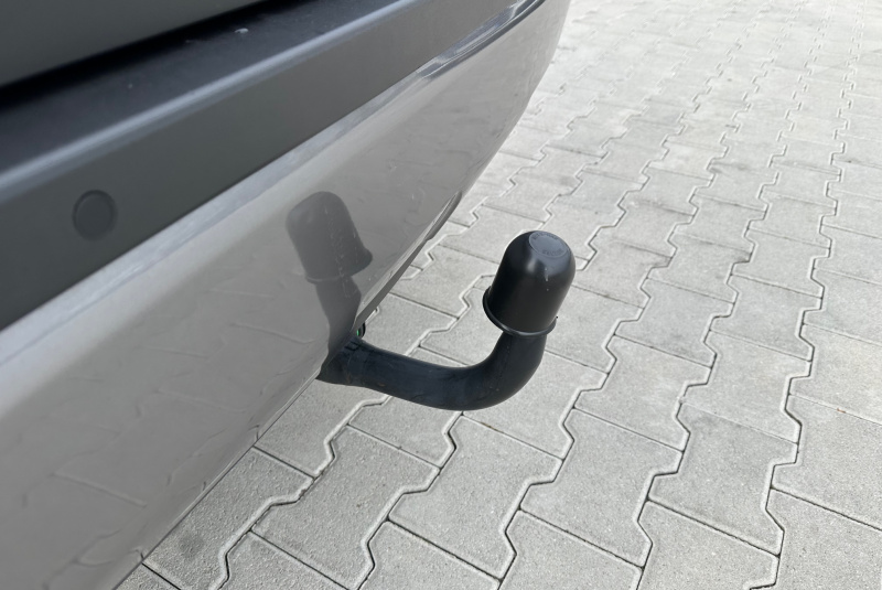  Ponuka vozidiel / Toyota RAV4 2.5 Exclusive Hybrid AWD - video
