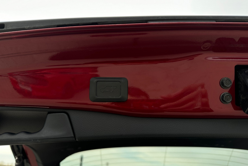  Ponuka vozidiel / Toyota RAV4 2.5 Exclusive Hybrid AWD - video