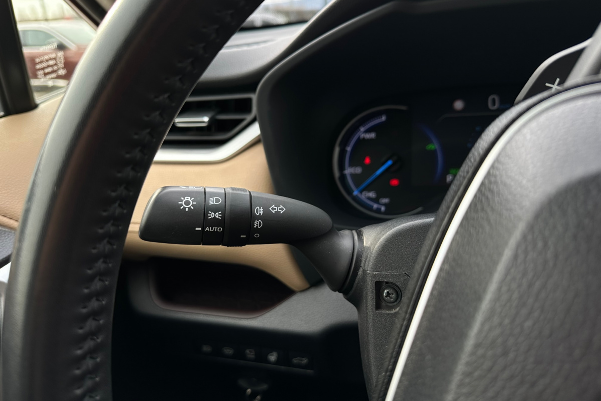 Ponuka vozidiel / Toyota RAV4 2.5 Exclusive Hybrid AWD - video