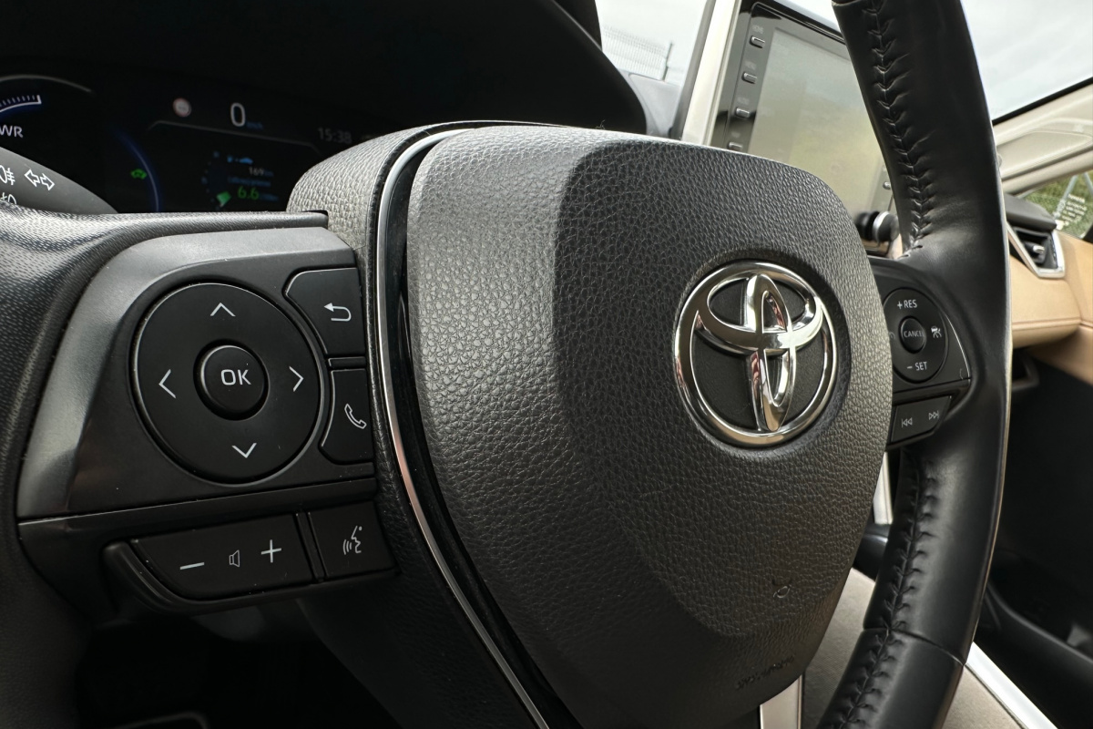 Ponuka vozidiel / Toyota RAV4 2.5 Exclusive Hybrid AWD - video
