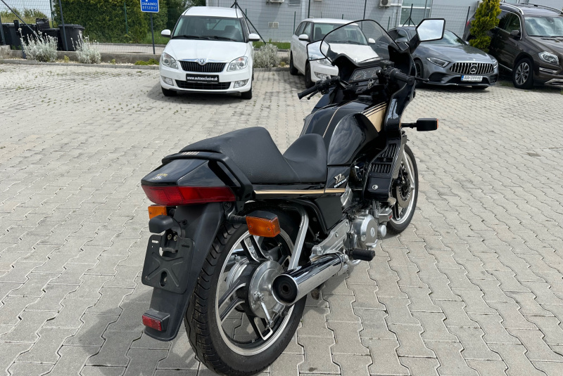  Ponuka vozidiel / Yamaha XZ 550 - video