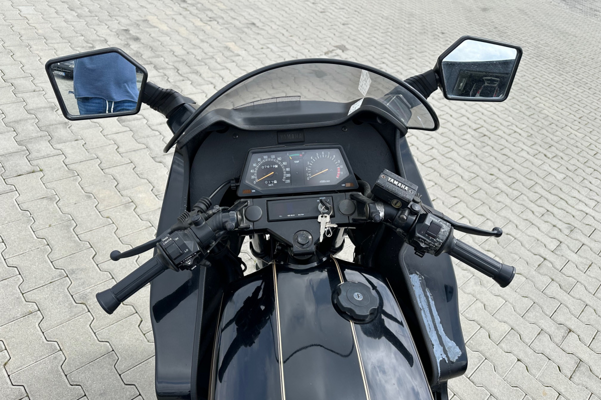 Ponuka vozidiel / Yamaha XZ 550 - video