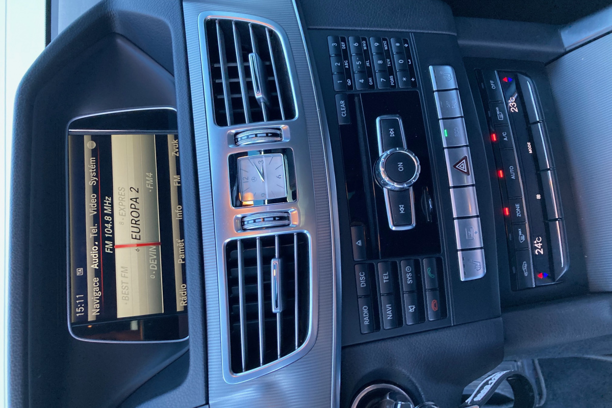 Ponuka vozidiel / Mercedes-Benz E trieda Sedan E350 AMG LINE - video Ponuka vozidiel / Mercedes-Benz E trieda Sedan E350 AMG LINE - video