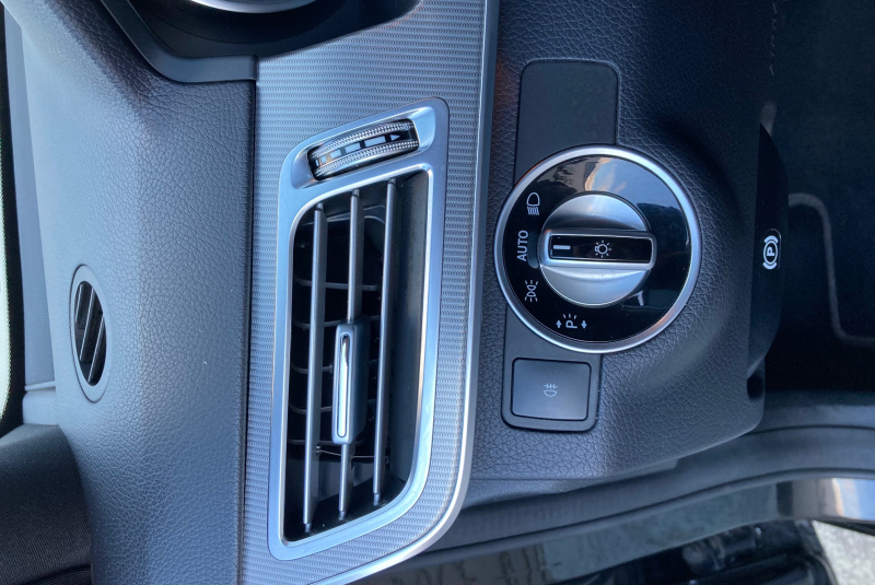 Ponuka vozidiel / Mercedes-Benz E trieda Sedan E350 AMG LINE - video Ponuka vozidiel / Mercedes-Benz E trieda Sedan E350 AMG LINE - video