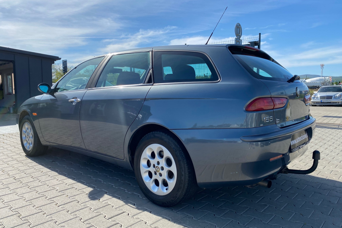 Ponuka vozidiel / Alfa Romeo 156 Sportwagon 1.9 JTD PROGRESSION - video Ponuka vozidiel / Alfa Romeo 156 Sportwagon 1.9 JTD PROGRESSION - video