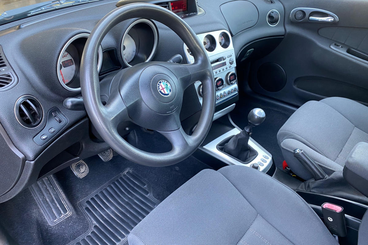 Ponuka vozidiel / Alfa Romeo 156 Sportwagon 1.9 JTD PROGRESSION - video Ponuka vozidiel / Alfa Romeo 156 Sportwagon 1.9 JTD PROGRESSION - video