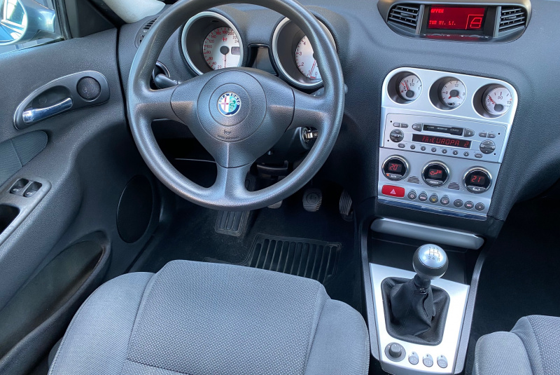 Ponuka vozidiel / Alfa Romeo 156 Sportwagon 1.9 JTD PROGRESSION - video Ponuka vozidiel / Alfa Romeo 156 Sportwagon 1.9 JTD PROGRESSION - video