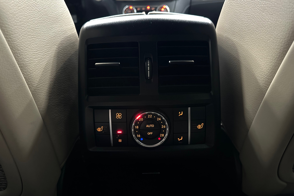 Ponuka vozidiel / Mercedes-Benz GL 350 CDI BlueTEC 4MATIC - video Ponuka vozidiel / Mercedes-Benz GL 350 CDI BlueTEC 4MATIC - video