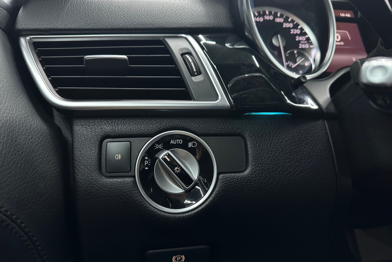 Ponuka vozidiel / Mercedes-Benz GL 350 CDI BlueTEC 4MATIC - video Ponuka vozidiel / Mercedes-Benz GL 350 CDI BlueTEC 4MATIC - video