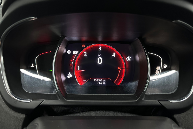  Ponuka vozidiel / Renault Scénic Blue dCi 120 Intens EDC - video